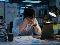 Cara Mengatasi Burnout Akibat Kerja dan Menjaga Kesehatan Mental Agar Tetap Produktif