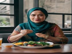 Wajib Baca! Bahaya Makan Terburu‑buru: 5 Risiko Kembung & Obesitas yang Bisa Mengancam…